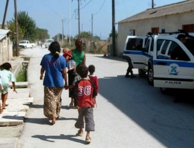 Τύρναβος: Συνελήφθη ζευγάρι που έπαιρνε παράνομα επιδόματα για τα ανύπαρκτα παιδιά του!